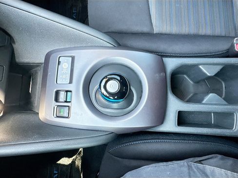 Used 2023 Nissan Leaf S image 17