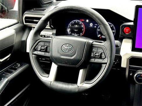 Used 2024 Toyota Tacoma TRD Off-Road image 30