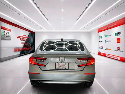 Used 2019 Honda Accord Touring image 6