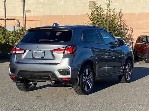 Used 2023 Mitsubishi Outlander Sport ES image 5