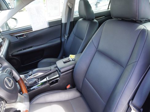 Used 2017 Lexus ES 350 w/ Navigation System Package FWD image 21