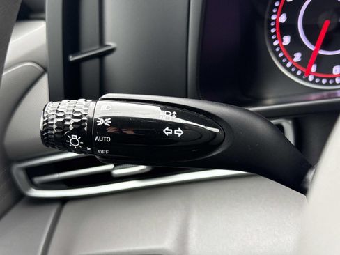 Used 2023 Hyundai Elantra SEL w/ Cargo Package image 15