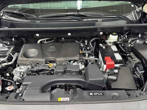 Used 2025 Toyota RAV4 LE image 25