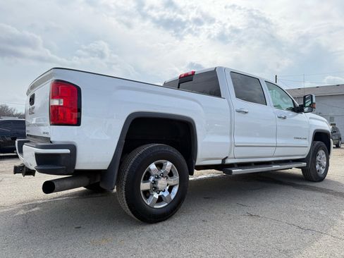 Used 2016 GMC Sierra 2500 Denali w/ Duramax Plus Package image 12