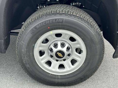 New 2025 Chevrolet Silverado 2500 W/T image 17