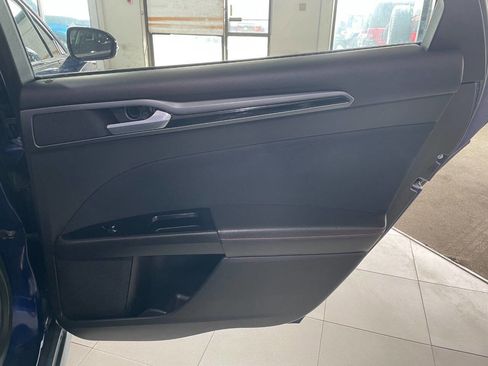 Used 2014 Ford Fusion SE w/ Equipment Group 201A image 22