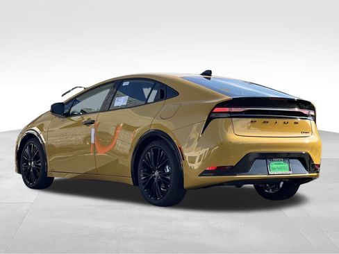 New 2026 Toyota Prius Plug-In Hybrid image 3
