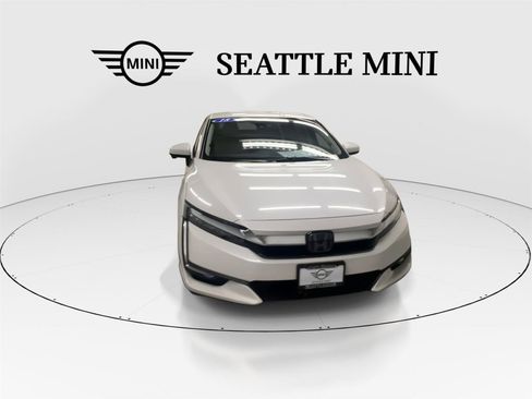 Used 2018 Honda Clarity Plug-In Hybrid image 3