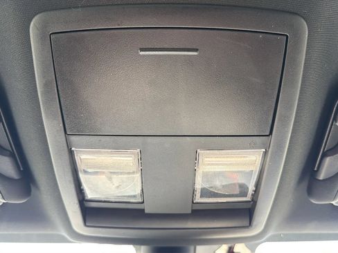 Used 2022 Dodge Challenger SXT RWD image 20