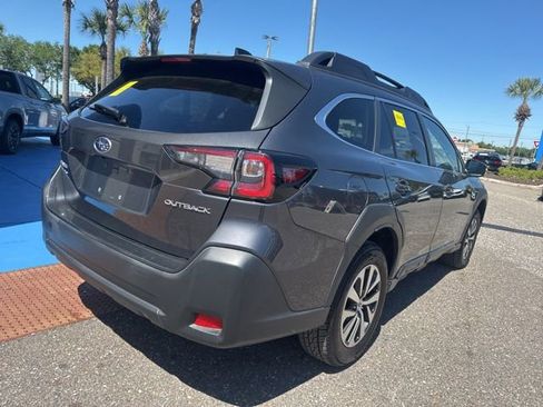 Used 2024 Subaru Outback Premium image 27