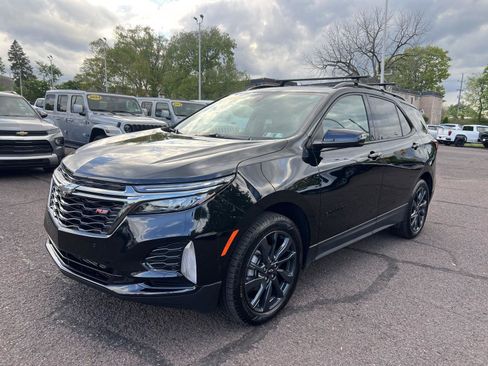 Used 2022 Chevrolet Equinox RS w/ RS Leather Package AWD/4WD image 3