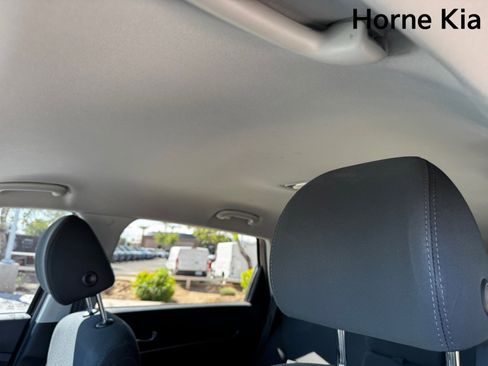 Used 2020 Kia Sorento S image 24