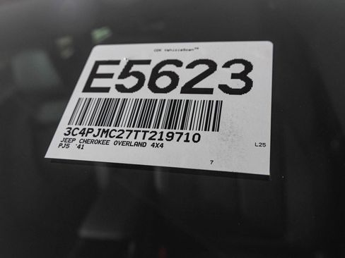 New 2026 Jeep Cherokee Overland image 52