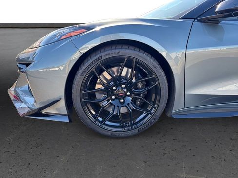 Used 2024 Chevrolet Corvette Z06 image 11