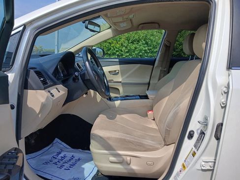 Used 2009 Toyota Venza image 9