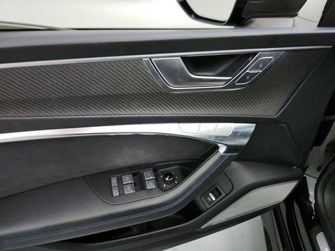 Used 2022 Audi RS 7 Sportback AWD/4WD image 23