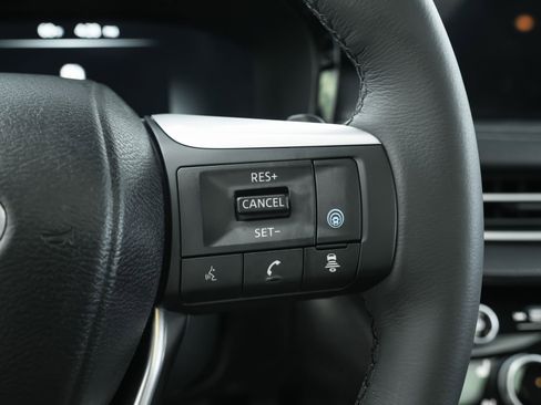 Used 2024 INFINITI QX60 Luxe image 17