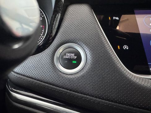 Certified 2023 Cadillac XT5 Premium Luxury AWD/4WD image 19