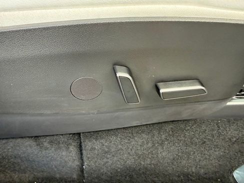 Used 2023 Tesla Model Y Long Range image 29