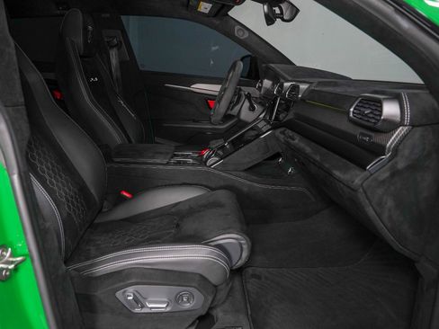 Used 2023 Lamborghini Urus Performante image 33