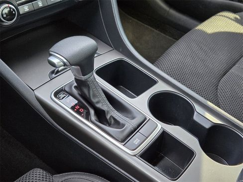 Used 2019 Kia Optima LX image 9