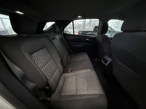 Used 2018 Chevrolet Equinox LT image 25