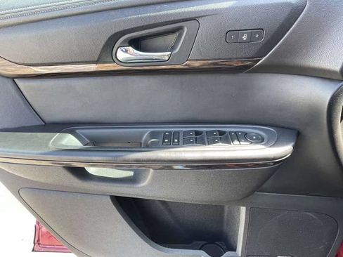 Used 2014 GMC Acadia Denali AWD/4WD image 21
