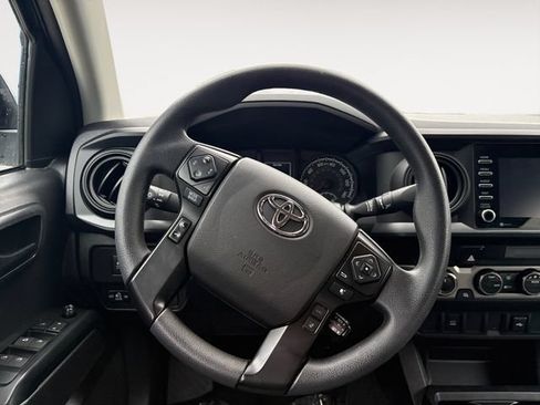 Used 2022 Toyota Tacoma SR AWD/4WD image 12