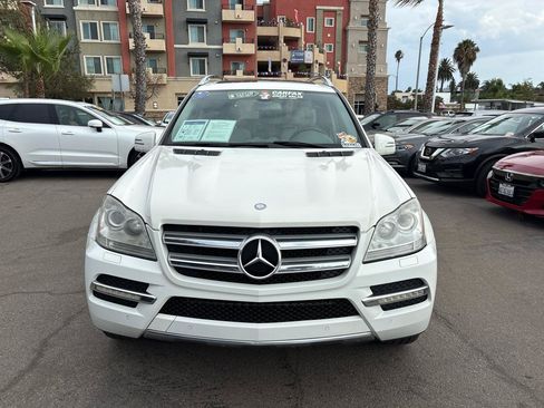Used 2012 Mercedes-Benz GL 450 4MATIC image 2
