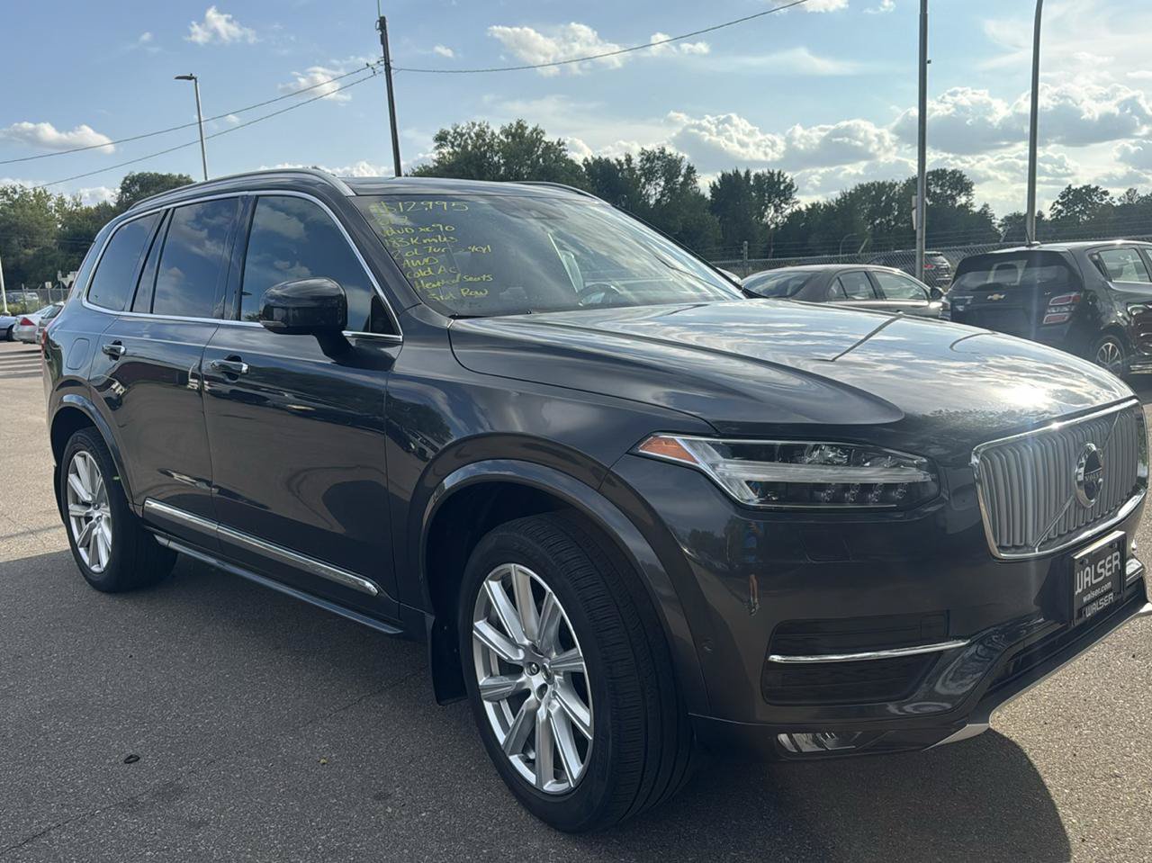 Used 2017 Volvo XC90 T6 Inscription w/ Vision Package AWD/4WD image 3