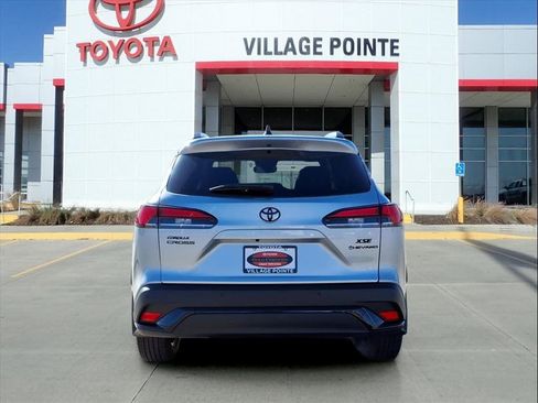 Certified 2026 Toyota Corolla Cross XSE w/ Convenience Package image 4