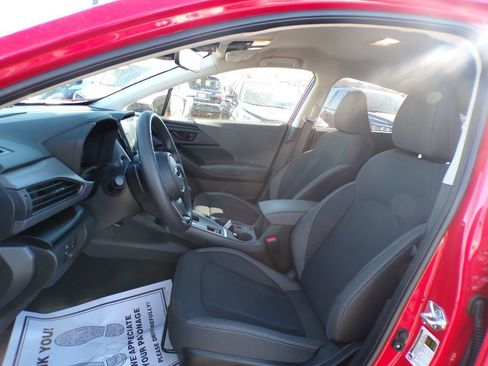 Used 2025 Subaru Crosstrek 2.0i Premium image 16