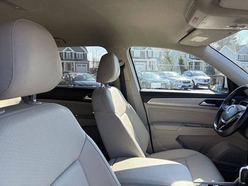 Used 2019 Volkswagen Atlas SE w/ Towing Package image 28