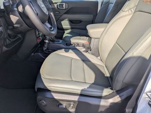 New 2026 Jeep Gladiator Mojave w/ Safety Group image 11