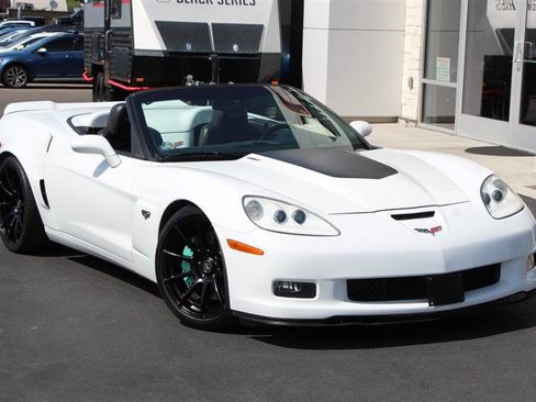 Used 2013 Chevrolet Corvette 427 w/ 1SC Preferred Equipment Group RWD image 2