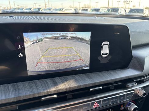 Used 2025 Kia Telluride EX w/ EX Captain's Chair Package image 31