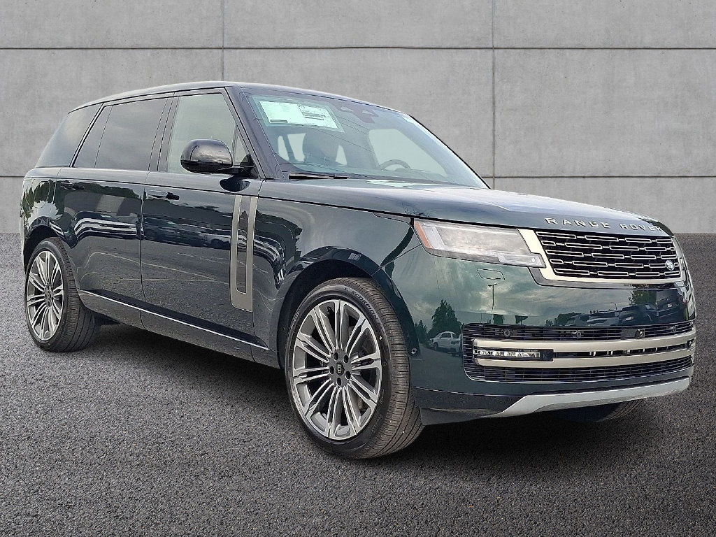 New 2027 Land Rover Range Rover Long Wheelbase SE AWD/4WD image 2