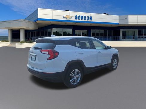 Used 2023 GMC Terrain SLE FWD image 5