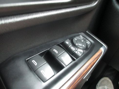 Used 2020 Chevrolet Silverado 2500 High Country w/ Technology Package image 29