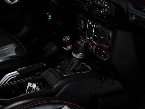 Used 2019 Jeep Wrangler Unlimited Rubicon AWD/4WD image 22