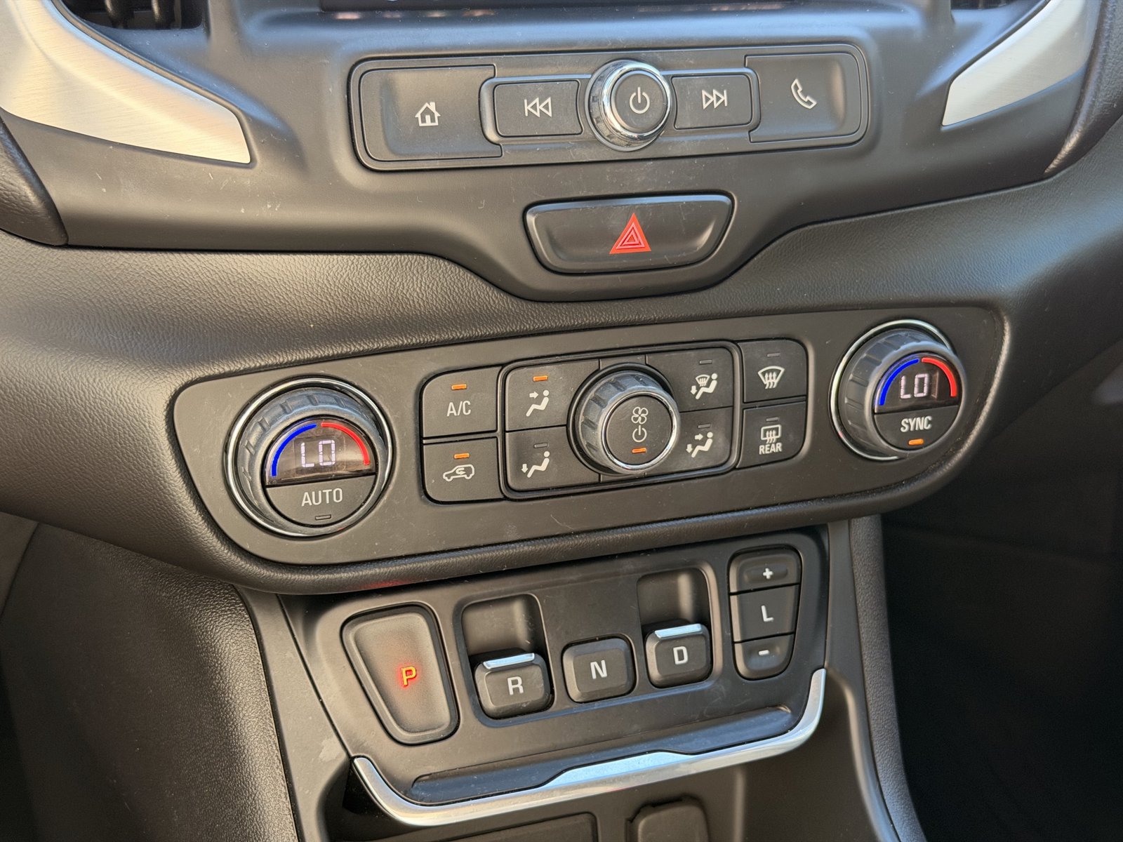 Used 2021 GMC Terrain SLE w/ Driver Convenience Package FWD image 35
