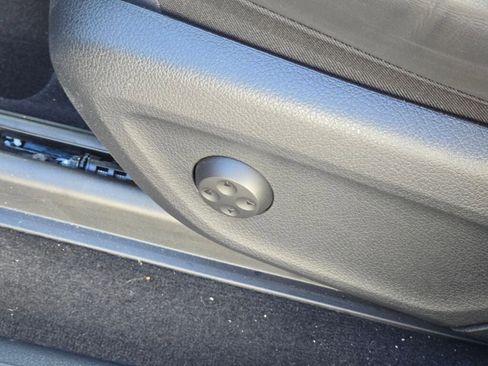 Used 2025 Mercedes-Benz GLE 53 AMG 4MATIC image 23