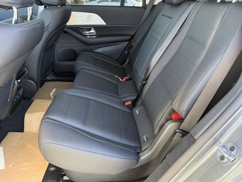 New 2026 Mercedes-Benz GLS 450 4MATIC image 31