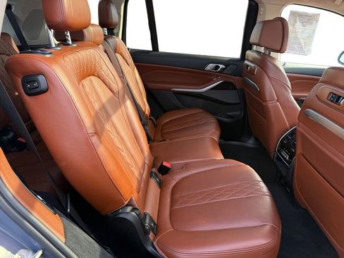 Used 2023 BMW X7 xDrive40i w/ Premium Package image 18