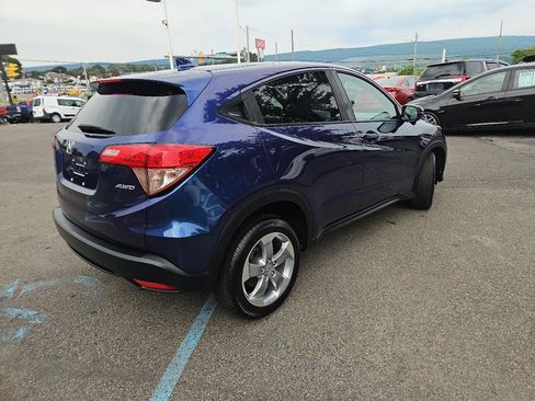 Used 2017 Honda HR-V EX image 3