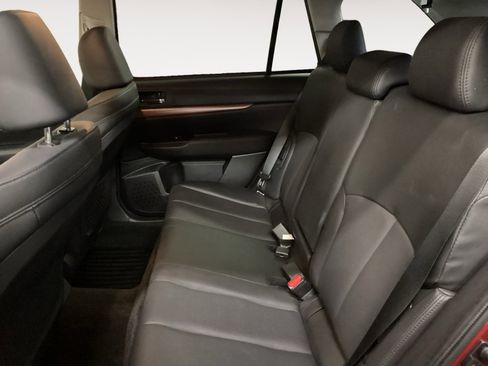 Used 2014 Subaru Outback 2.5i Limited image 13