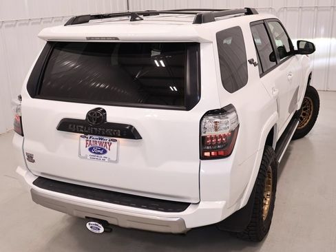 Used 2023 Toyota 4Runner TRD Off-Road Premium w/ Off Road Premium Plus Package AWD/4WD image 46