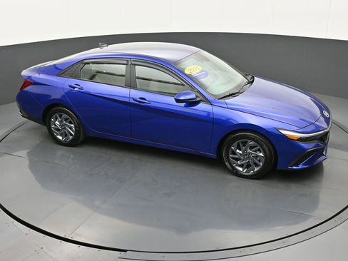 Certified 2024 Hyundai Elantra SEL FWD image 33
