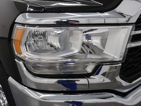 Used 2021 RAM 3500 Tradesman image 20