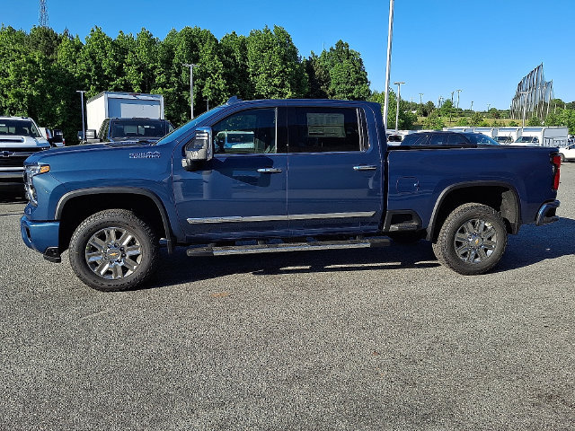 New 2026 Chevrolet Silverado 2500 High Country w/ Technology Package AWD/4WD image 4